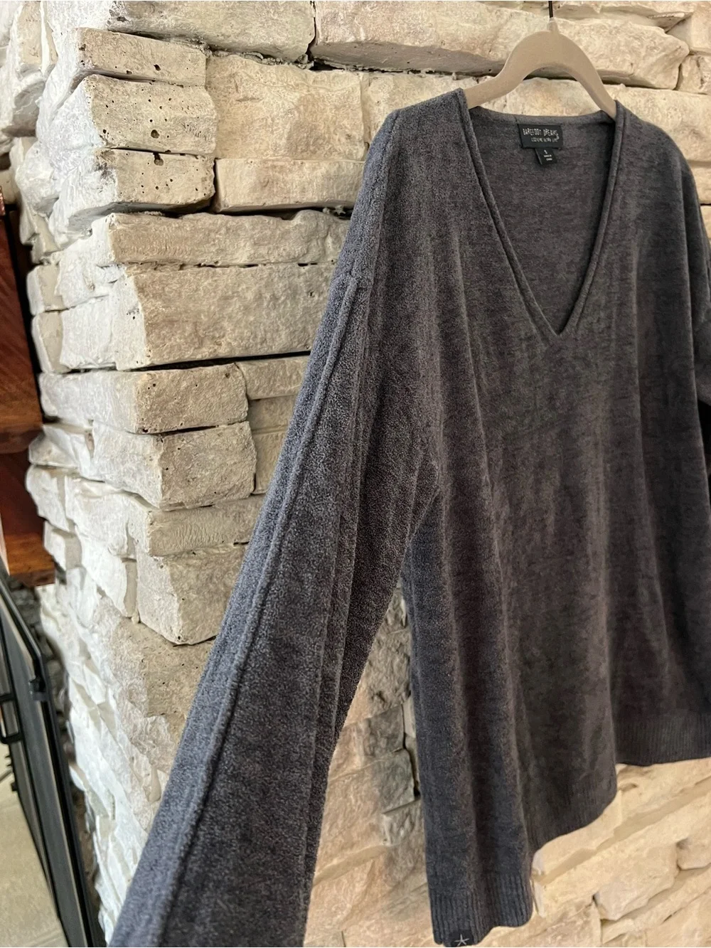 Barefoot Dreams Blue Gray V-Neck Sweater Size Small